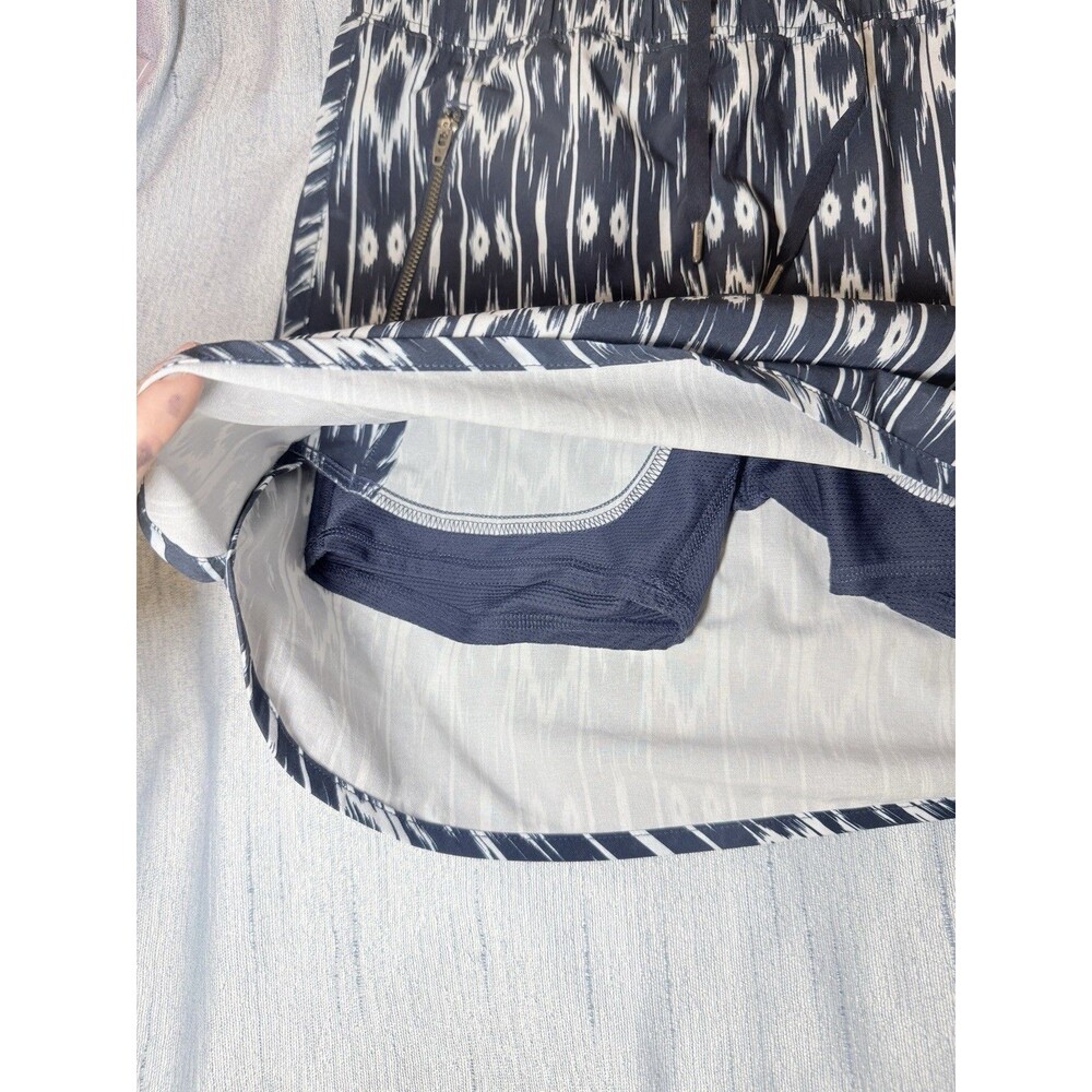 Athleta Reflection Skort XS Navy White Ikat Golf Tennis Pickleball Running UPF50 - Picture 4 of 6